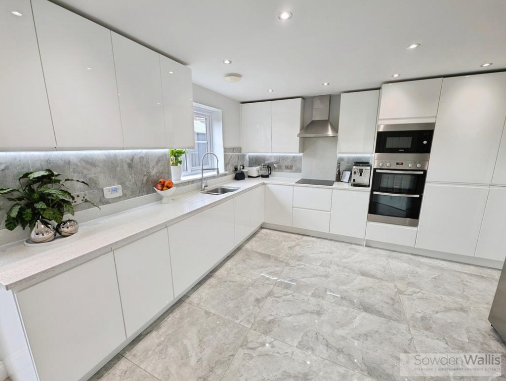 Breakfast Kitchen