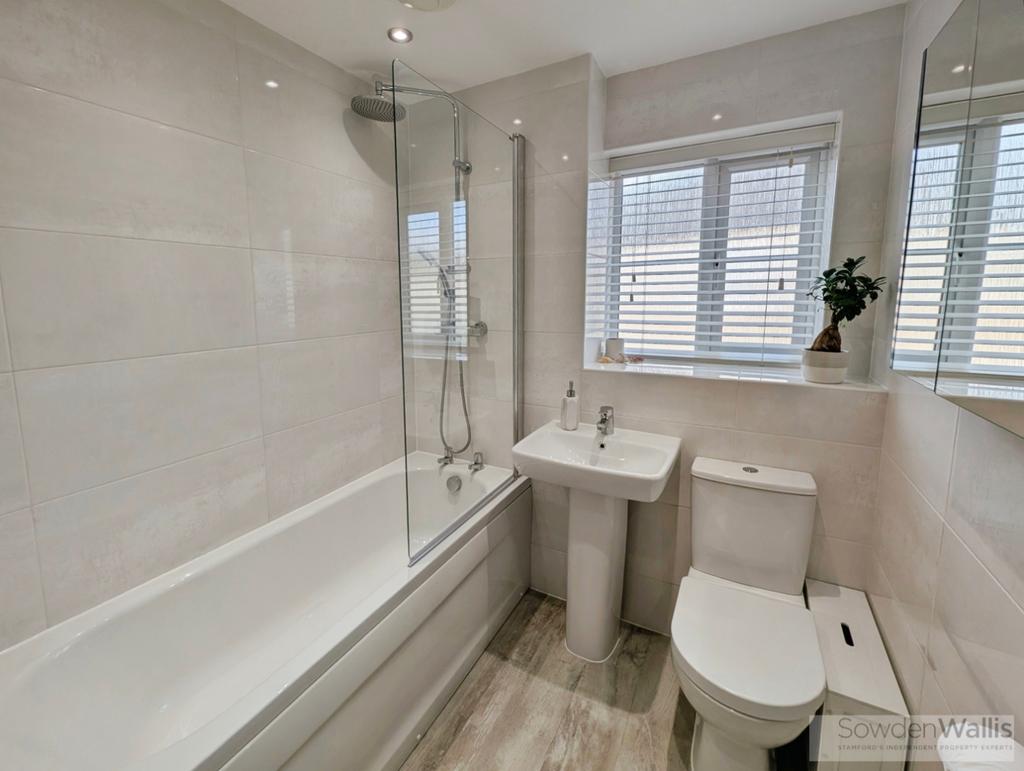 Fmily Bathroom