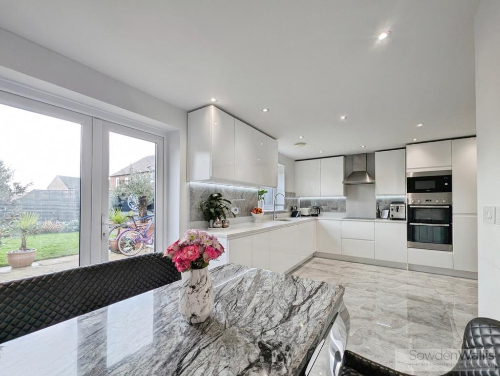 Breakfast Kitchen