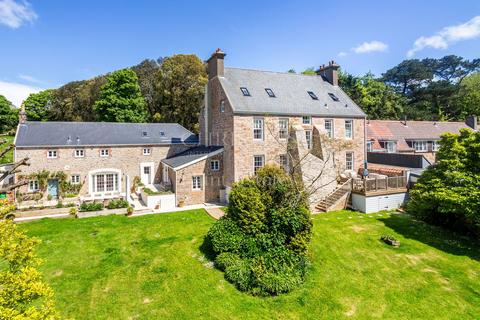 7 bedroom semi-detached house for sale, Lowlands