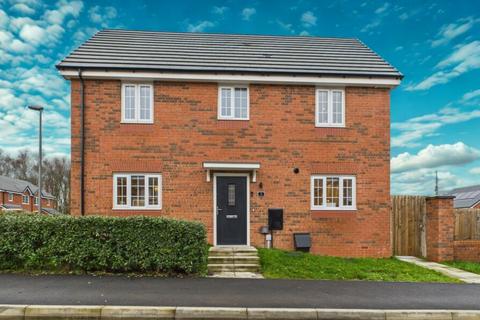 3 bedroom semi-detached house for sale, White Bridge Close, Standish, Wigan WN6 0FN
