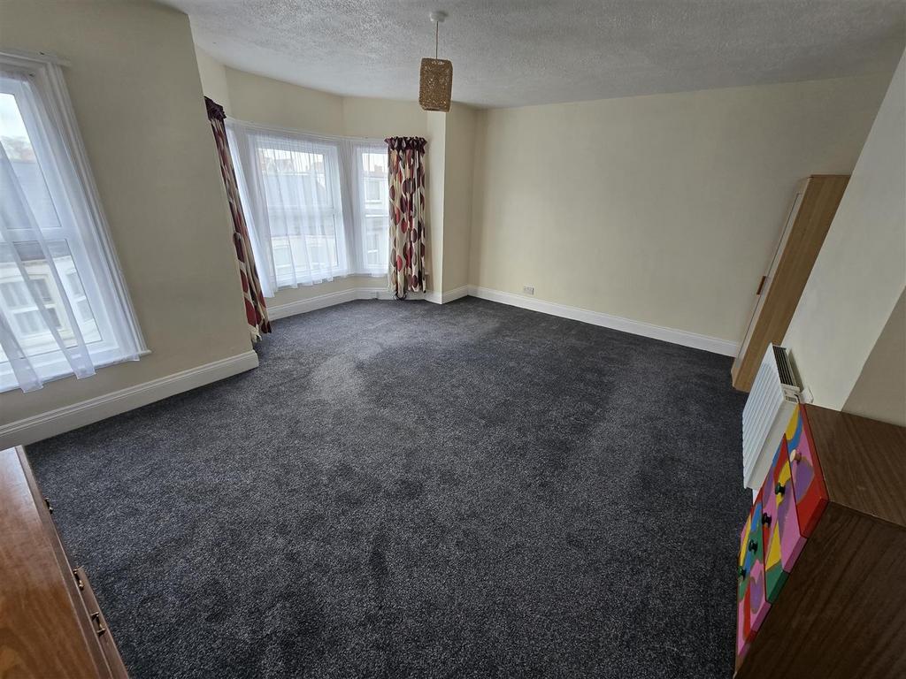 Flat 3 Lounge/Bedroom