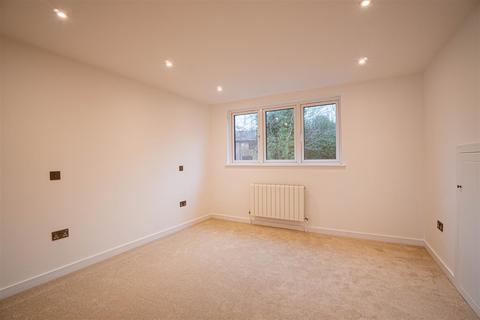 4 bedroom semi-detached house for sale, Battle Road, St. Leonards-On-Sea