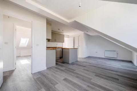 1 bedroom flat for sale, Burford Road,  Carterton,  Oxfordshire,  OX18