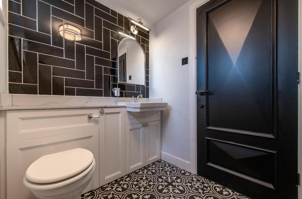 Cloakroom/WC