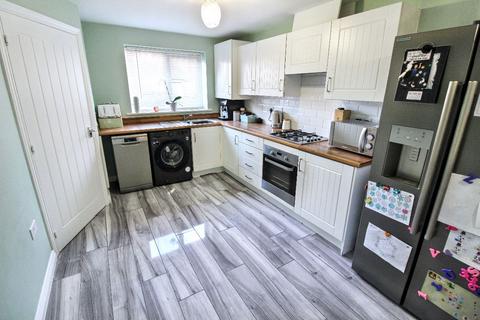 3 bedroom semi-detached house for sale, Birchfield Way, Telford