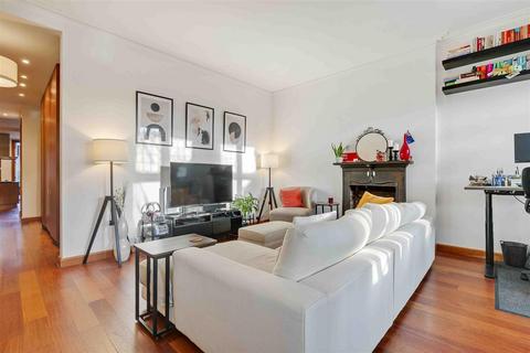 1 bedroom flat for sale, Bishops Park Road, London