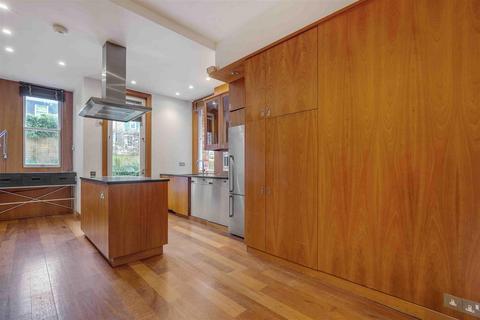 1 bedroom flat for sale, Bishops Park Road, London