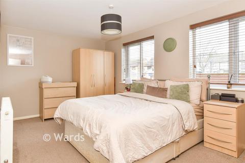 1 bedroom ground floor maisonette for sale, Rookery Crescent, Rochester ME3