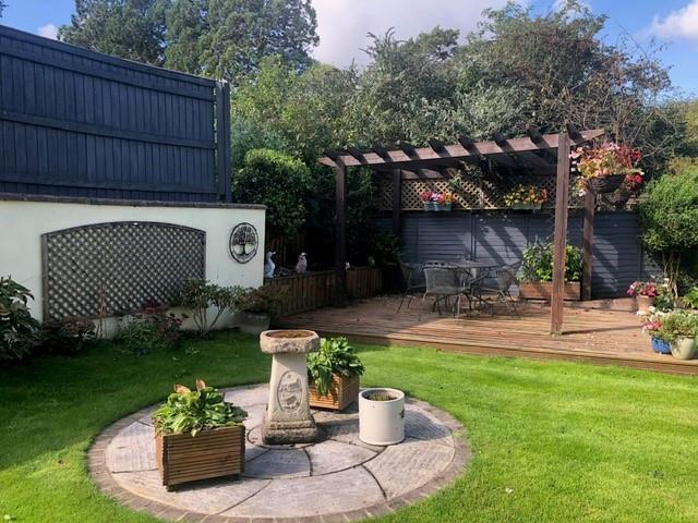 Circle patio.jpg
