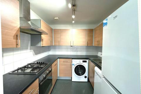 1 bedroom flat for sale, Weighton Road, London
