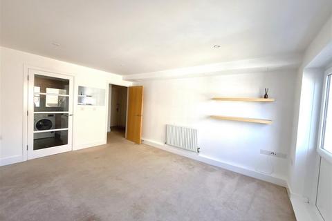 1 bedroom flat for sale, Weighton Road, London