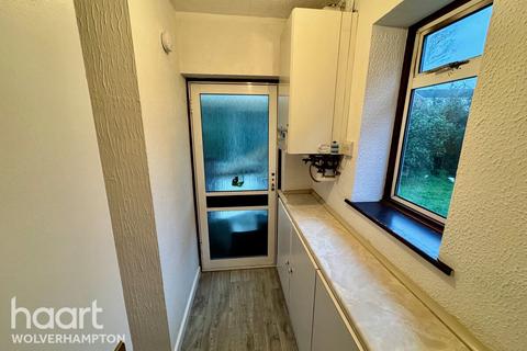 2 bedroom end of terrace house to rent, Parry Road, WOLVERHAMPTON