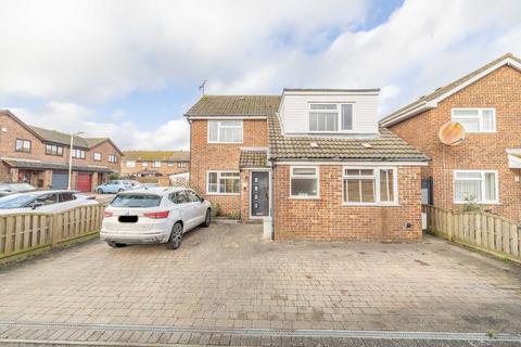 3 bedroom detached house for sale, Juniper Close, Ashford, TN23