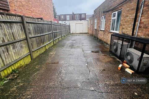 undefined, Breamar Avenue, London, CR2