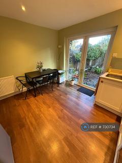 3 bedroom end of terrace house to rent, Greenwood Close, Sidcup, DA15