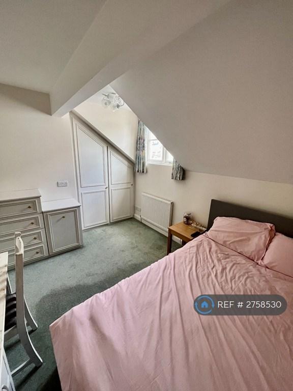 Bedroom 1 (Double)