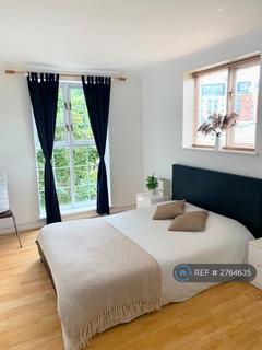2 bedroom flat to rent, Kingsbridge Court, London, E14