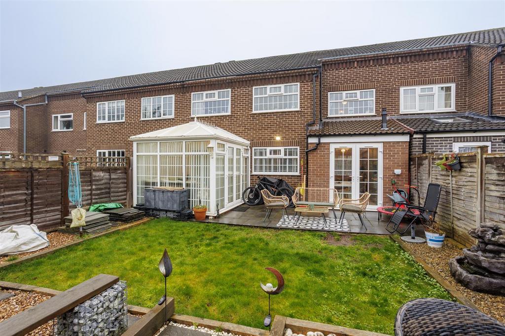 7 Croft Court 27.jpg