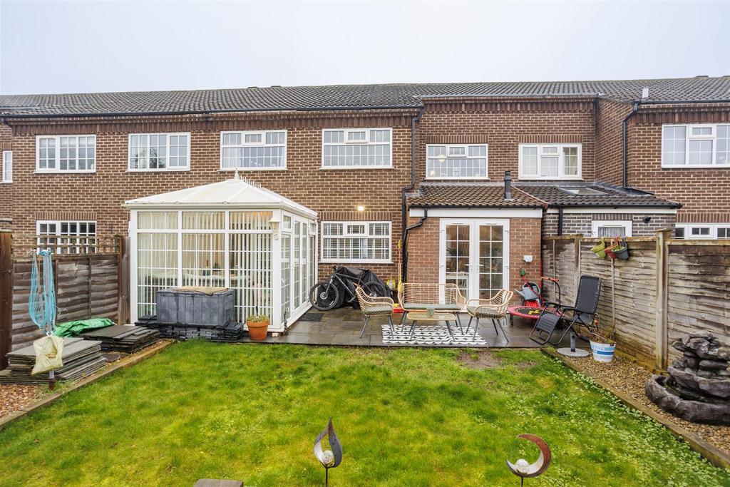 7 Croft Court 28.jpg
