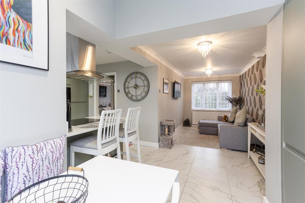 7 Croft Court 20.jpg