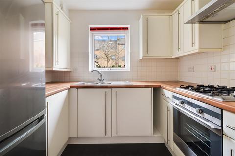 undefined, Gladeside, Cambridge CB4