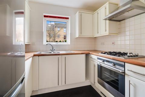 undefined, Gladeside, Cambridge CB4