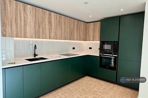 2 bedroom flat to rent, One Clapham Junction, London, SW11