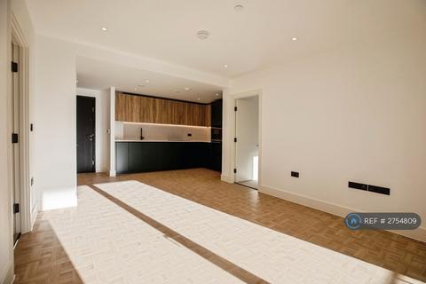 2 bedroom flat to rent, One Clapham Junction, London, SW11