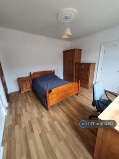 7 bedroom semi-detached house to rent, Spear Road, Southampton, SO14