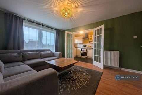 2 bedroom flat to rent, North Hillhousefield, Edinburgh, EH6