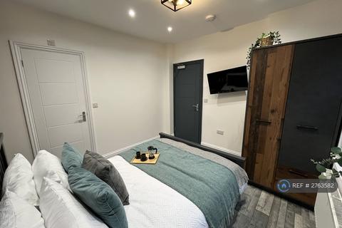 1 bedroom in a house share to rent, Dunster Street, Northampton, NN1