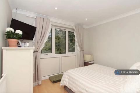 undefined, Aragon Close, Hemel Hempstead, HP2