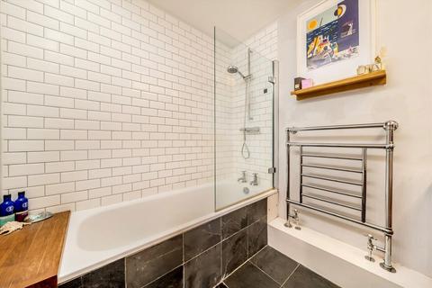 1 bedroom flat for sale, Upper Richmond Road West, London SW14