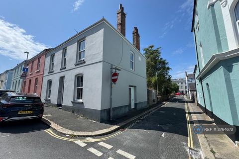 2 bedroom maisonette to rent, Admirality Street, Stonehouse, Plymouth, PL1