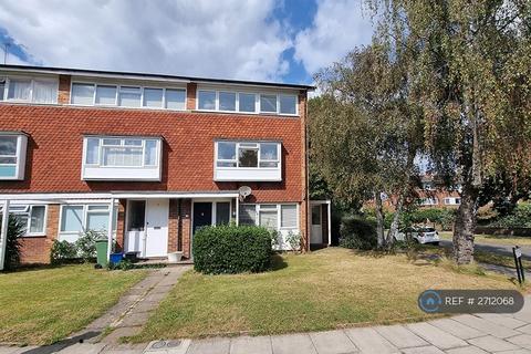 undefined, Simpson Rd, Ham (Richmond Upon Thames), TW10