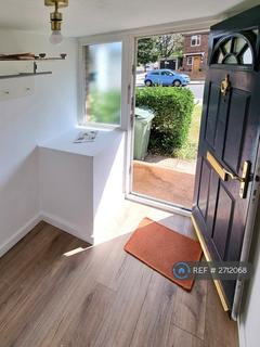 undefined, Simpson Rd, Ham (Richmond Upon Thames), TW10