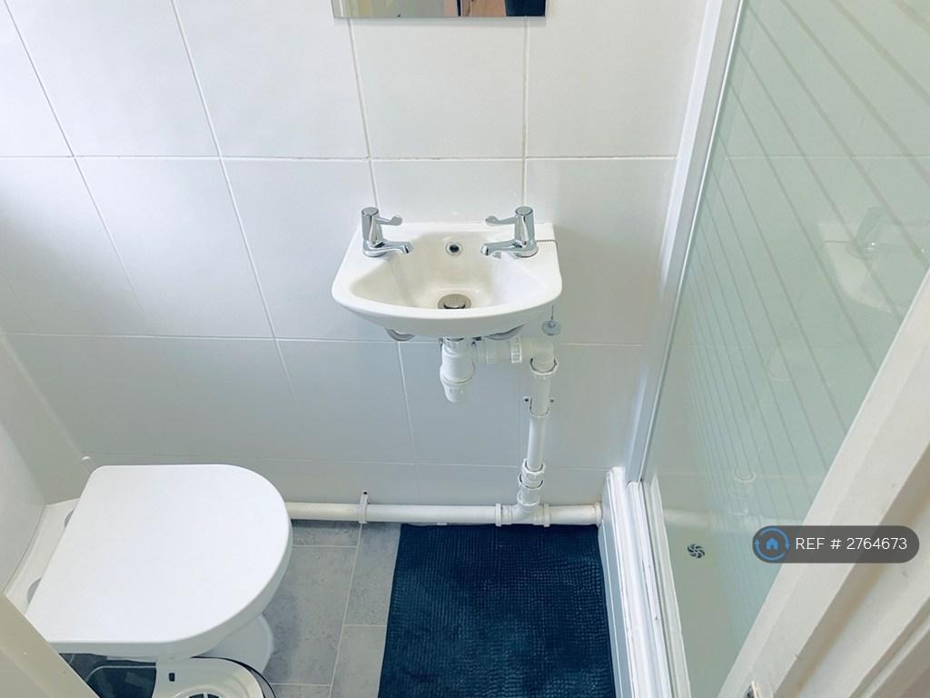 Apartment in Reading, Katesgrove, Coley - View 5