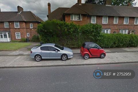 4 bedroom end of terrace house to rent, The Roundway, London, N17