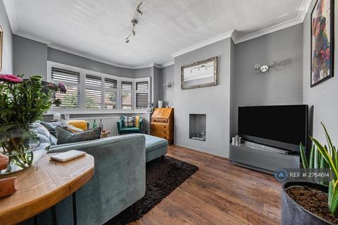 undefined, Redfern Avenue, Whitton, TW4