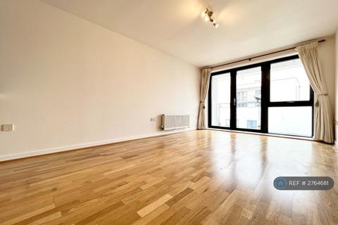 2 bedroom flat to rent, Vellum Court, Walthamstow, E17