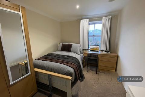 1 bedroom in a house share to rent, Albany Gardens, Colchester, CO2