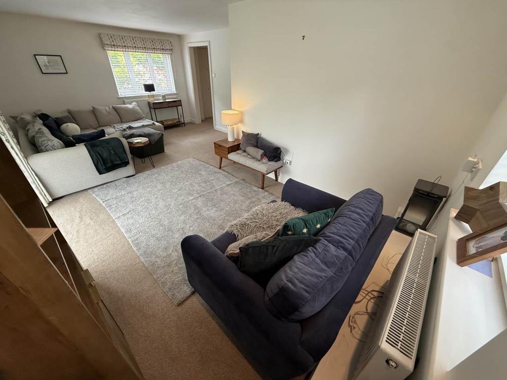 Living Room (2)