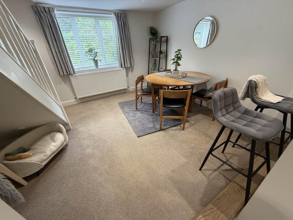 Dining Room (2)