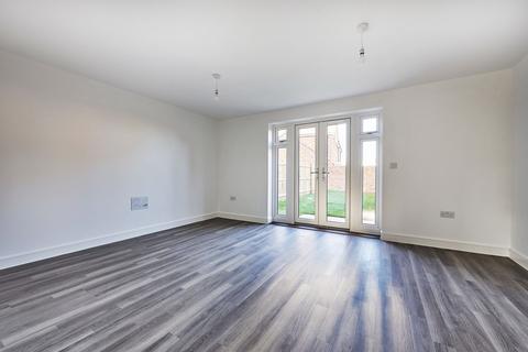 3 bedroom semi-detached house for sale, Falcon Way, Hertfordshire AL4