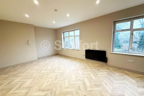 1 bedroom in a house share to rent, Kenton Lane, Harrow HA3