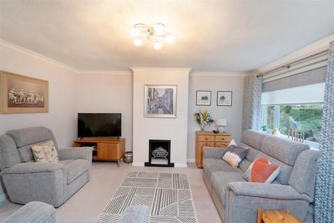 3 bedroom semi-detached house for sale, Birkdale Drive, Leeds LS17