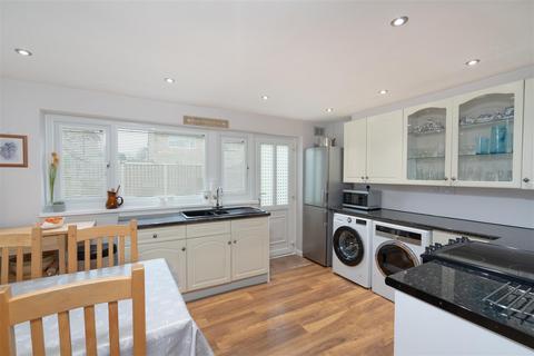 3 bedroom semi-detached house for sale, Birkdale Drive, Leeds LS17