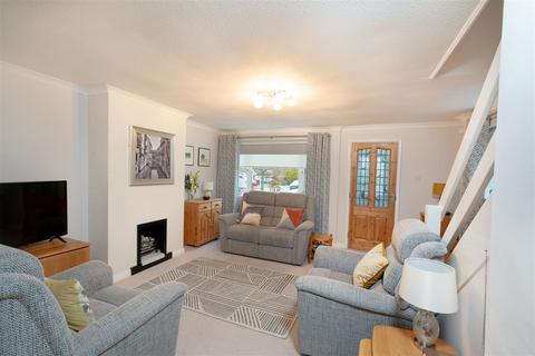 3 bedroom semi-detached house for sale, Birkdale Drive, Leeds LS17