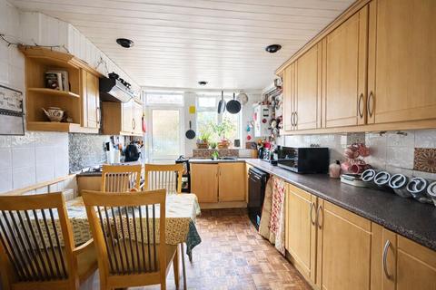 3 bedroom terraced house for sale, Tugela Street, London, SE6